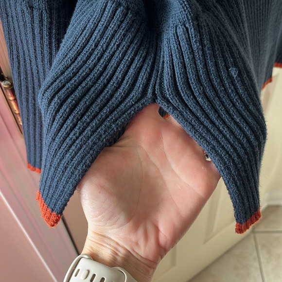 Free Assembly - Women’s Striped Long Sleeve Sweater - Size Small - Picture 8 of 9